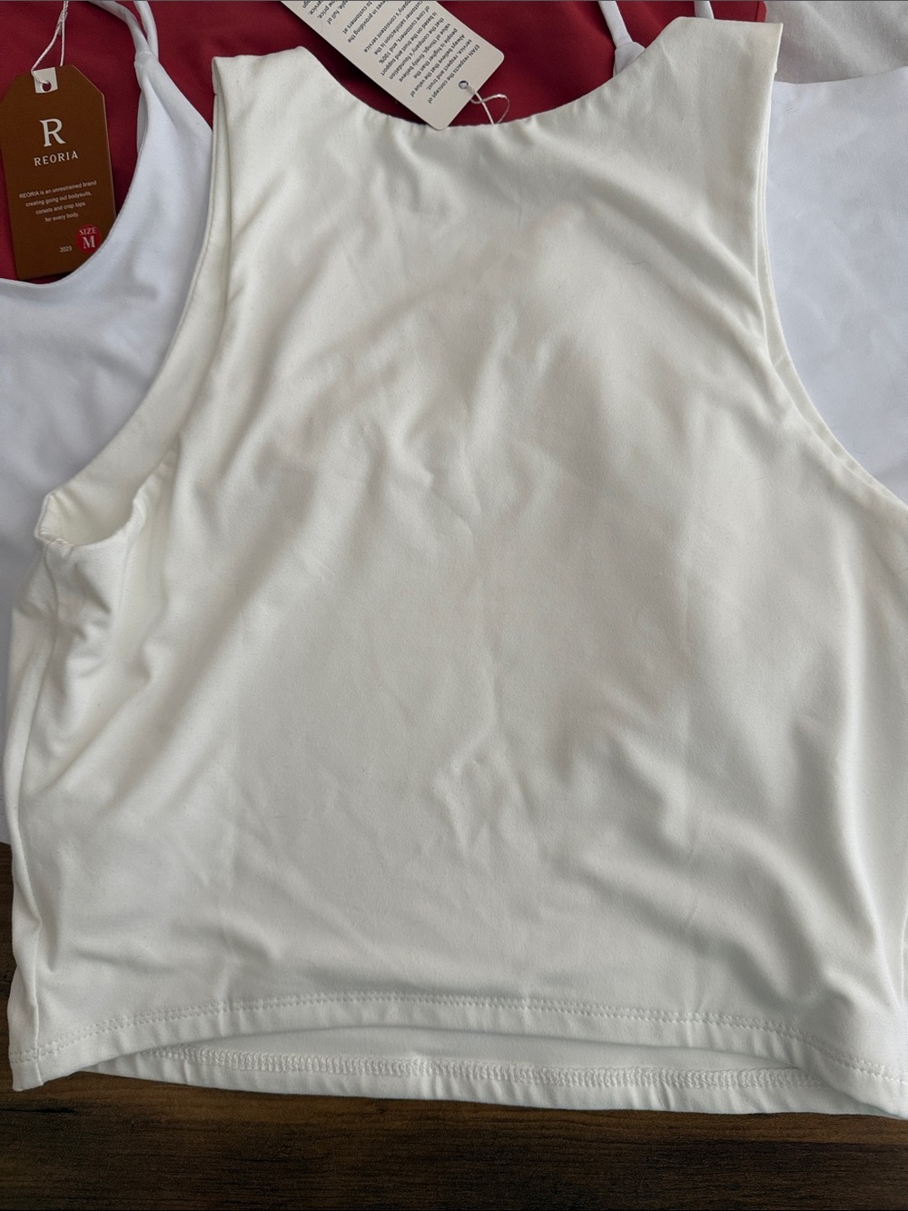 6 cropped Assorted Women’s Tank Tops — White, Red, Teal - Picture 3 of 13